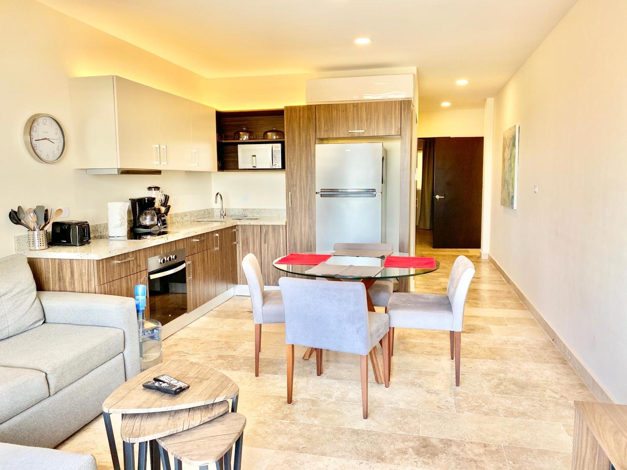 Awesome 1b Downtown With 350mg Wifi